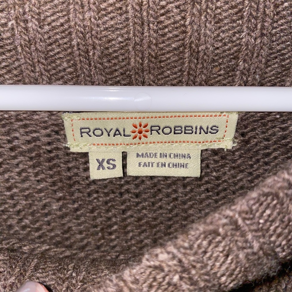 Sweater - Picture 2 of 3